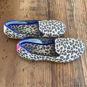 Kids Rothy’s spotted loafer